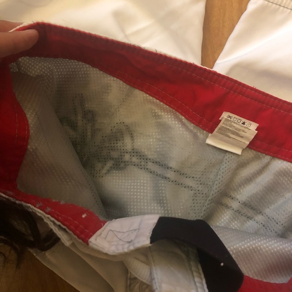 SOLD Men’s Quiksilver Swim Shorts - Picture 8 of 8